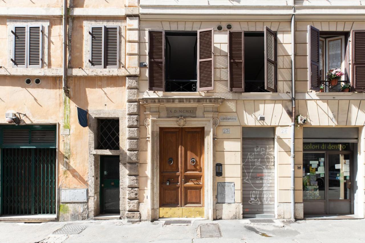 Iflat Charming Flat Close To Campo De' Fiori Рим Екстериор снимка